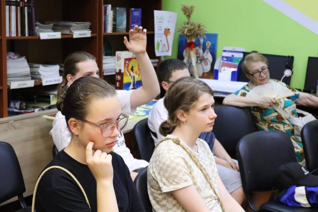 Між віршами і поглядами: наша розмова з авторкою
